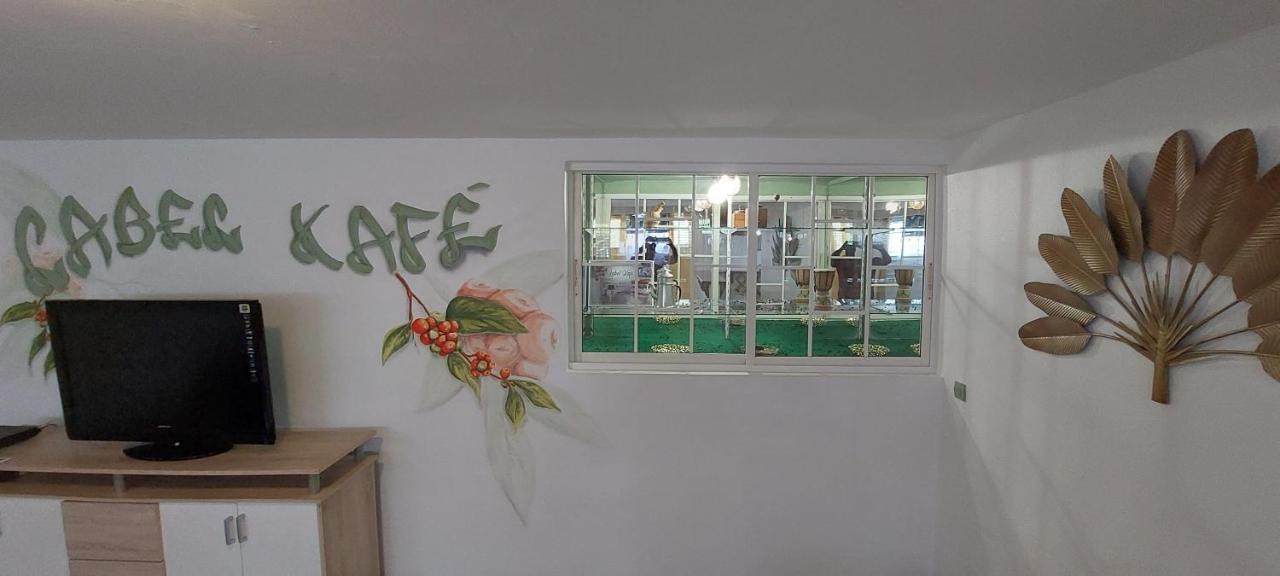 Ferienwohnung Label Kafe Bouillante Exterior foto